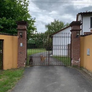 https://la-casetta-di-paola.it-tuscanyhotel.com